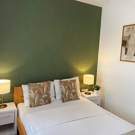 Oda ve Kahvaltı Zona Optimizma & Vrsac