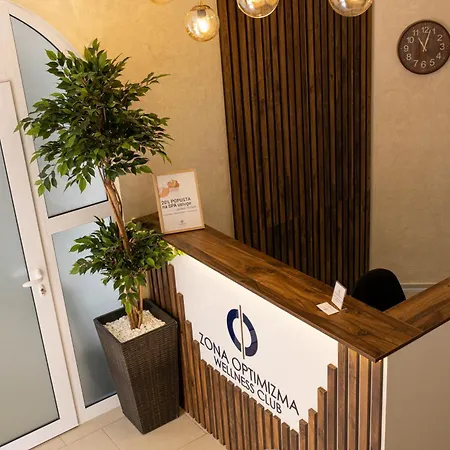 Oda ve Kahvaltı Zona Optimizma & 4*